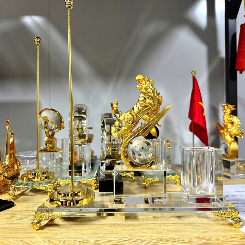 Hộp đựng bút doanh nhân hổ vàng MC0009