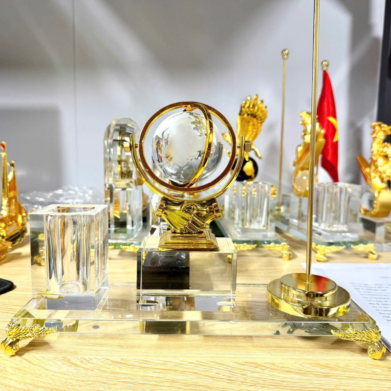 Hộp đựng bút doanh quả địa cầu MC0011